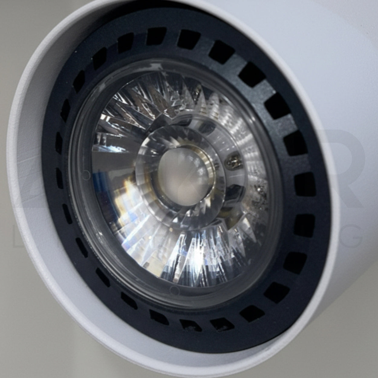 ANKUR SENTIERO GU10 7W TRACK LIGHT FOR RESIDENTIAL, RETAIL STORES AND SHOWROOMS