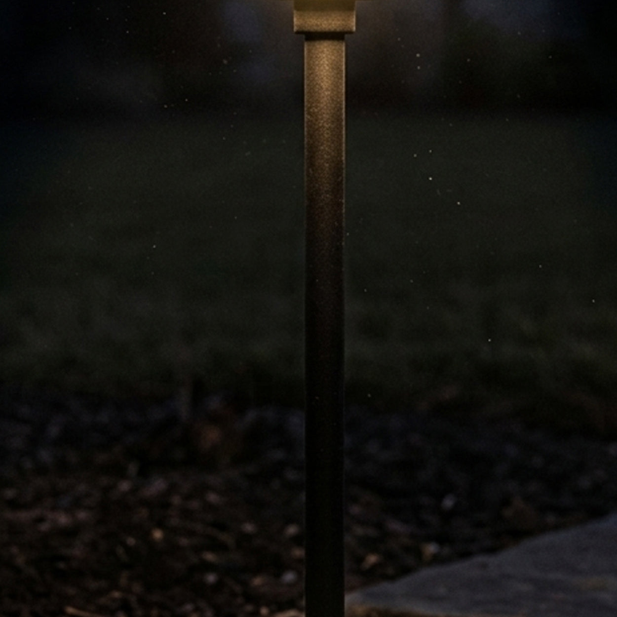 ANKUR VECO IP66 WATER RESISTANCE OUTDOOR BOLLARD LIGHT