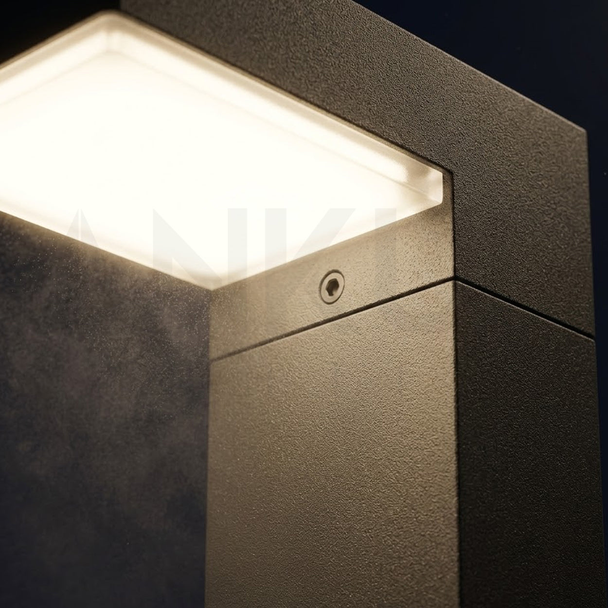 ANKUR TAMO MODERN ANTI-GLARE BOLLARD LIGHT – ELEGANT OUTDOOR LED PATHWAY LIGHTING