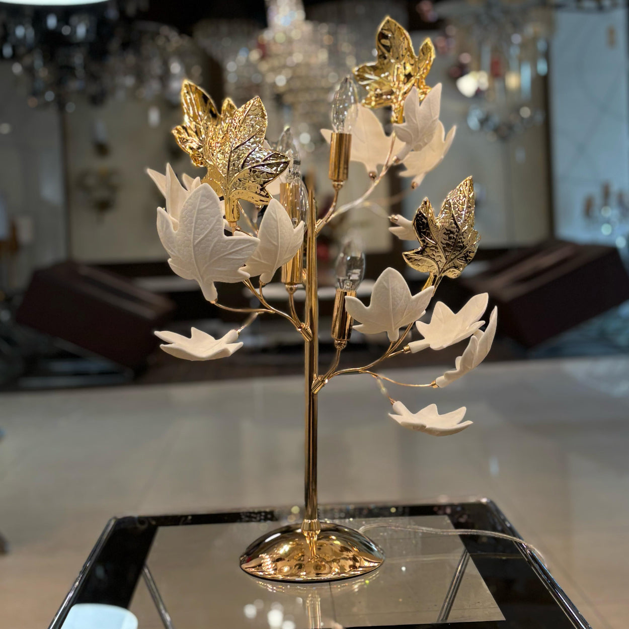 ANKUR FIORENZA MODERN METAL TABLE LAMP