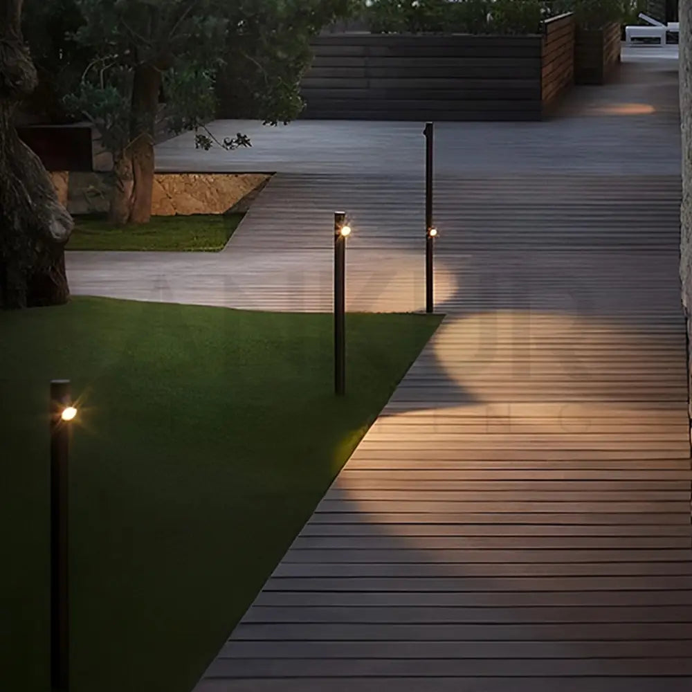 ANKUR SKEZIO MODERN OUTDOOR SCULPTING BOLLARD LIGHTS FOR GARDERN AND POOL AREA
