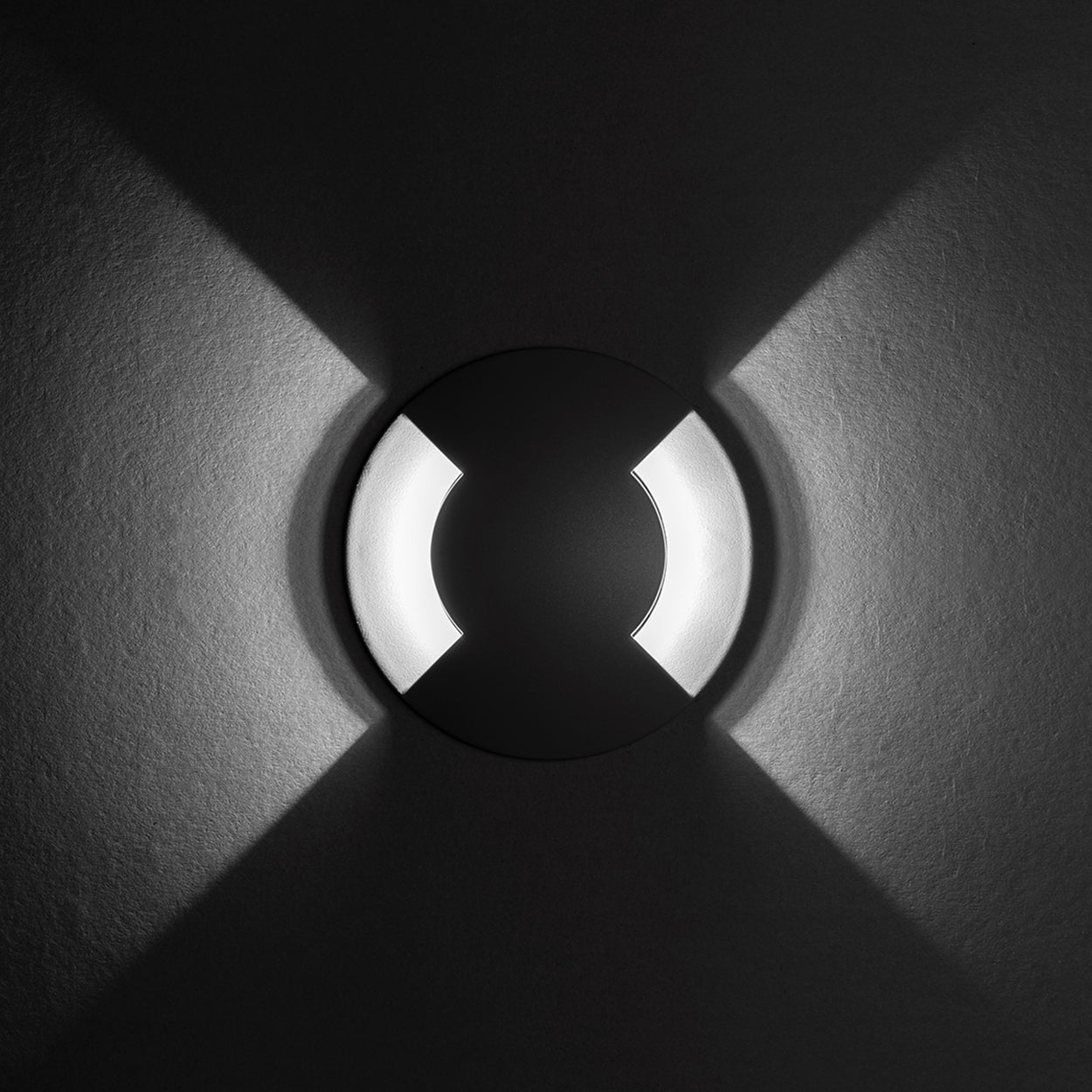 ANKUR PIANO LED LANDSCAPE PATHWAY LIGHT