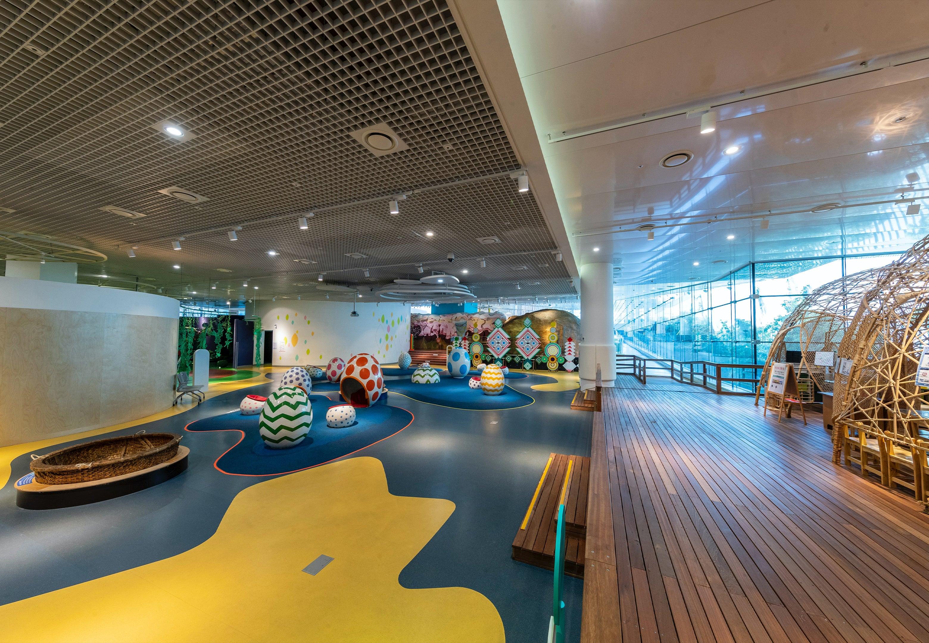 How to improve energy efficiency in commercial spaces? - Ankur Lighting