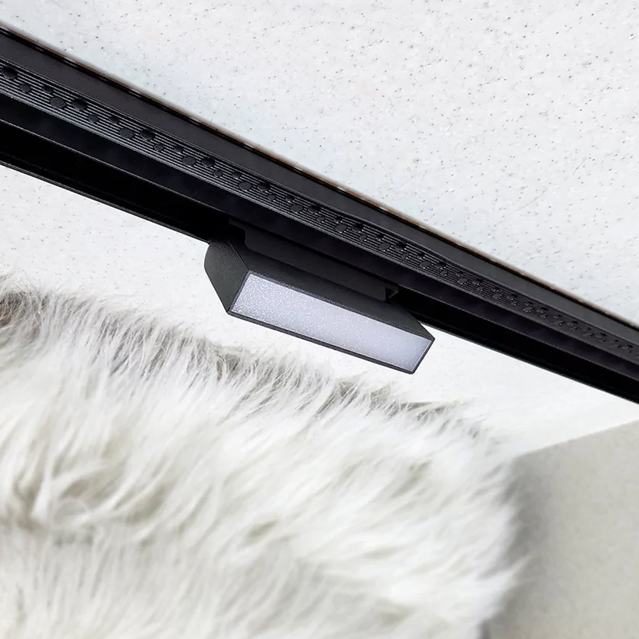 ANKUR AM20 MAGNETIC LINEAR DIFFUSED PROFILE LED LIGHT