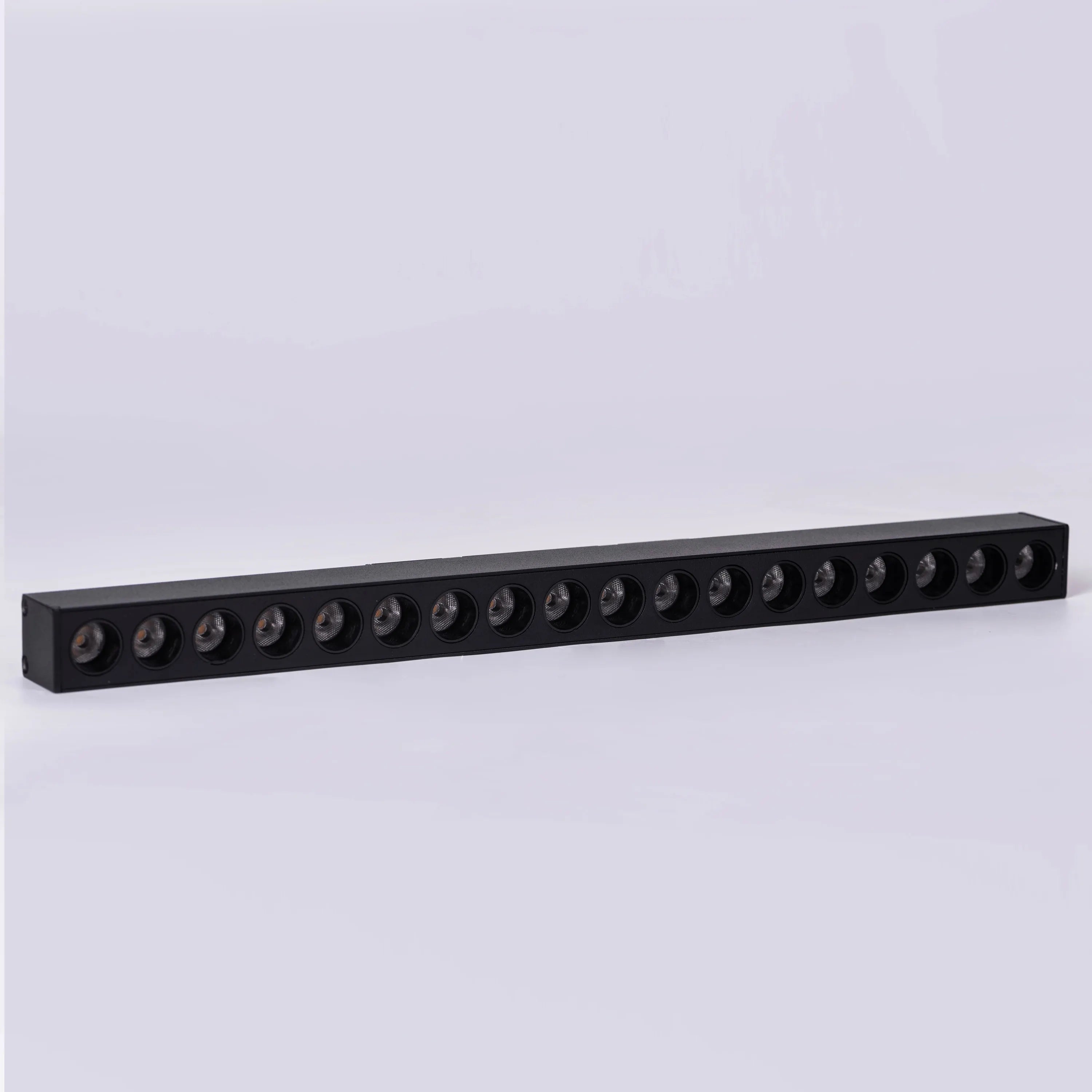 ANKUR AM5 EXTREMELY SLIM MAGNETIC LINEAR LASERBLADE ALUMINIUM PROFILE LED LIGHT